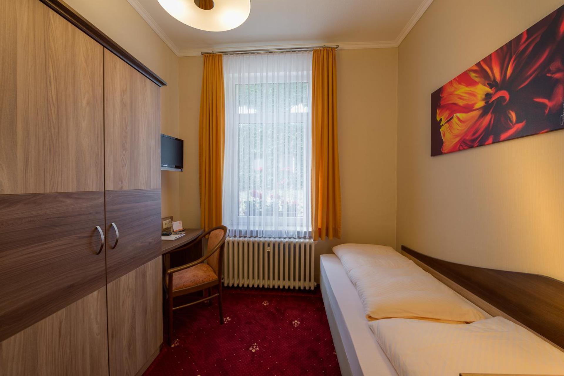 Berghotel Wilhelmsburg Бад Кьозен Стая снимка