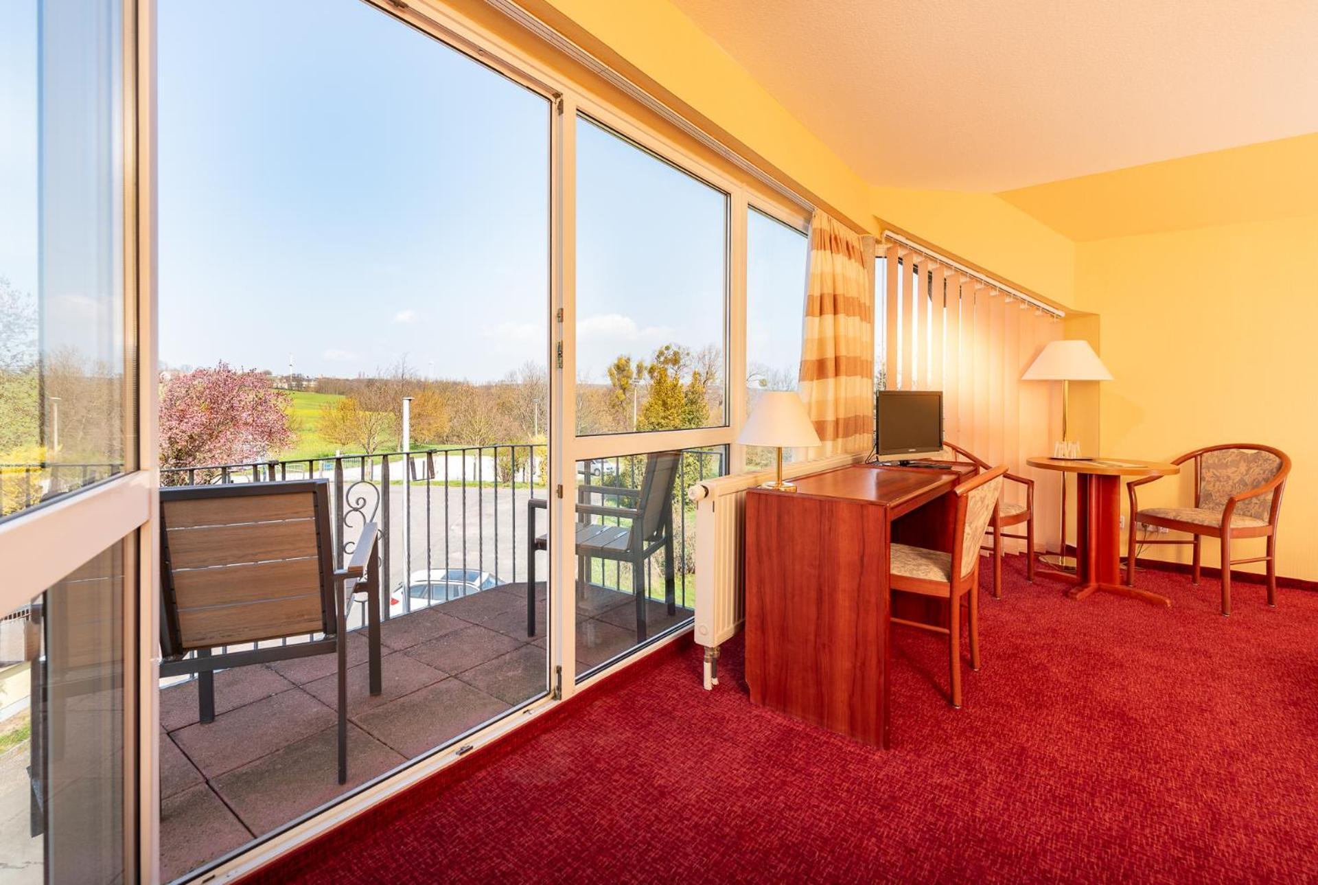 Berghotel Wilhelmsburg Бад Кьозен Стая снимка