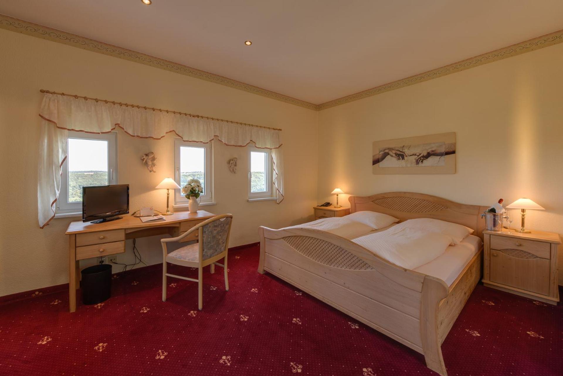 Berghotel Wilhelmsburg Бад Кьозен Стая снимка